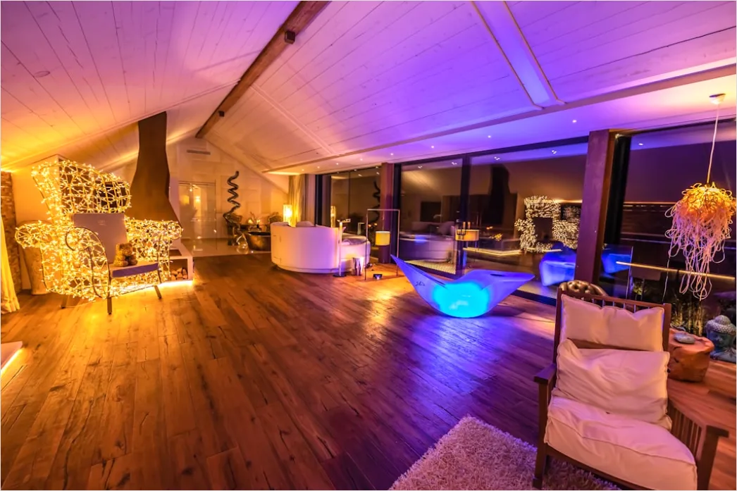 Detail Smart Home Beleuchtung Per App Wohnzimmer Foto Number 6