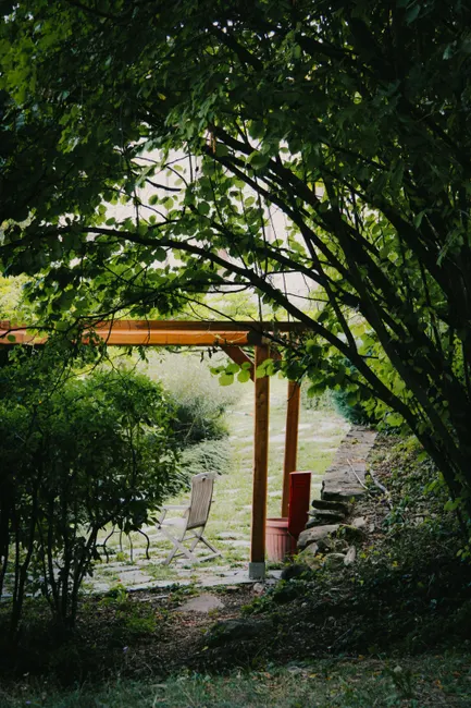Detail Terrasse Mit Pergola Und Schatten Foto Number 2