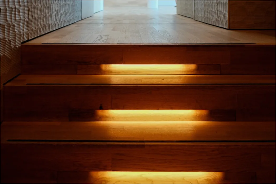Detail Treppe Mit Led Stufenbeleuchtung Foto Number 2