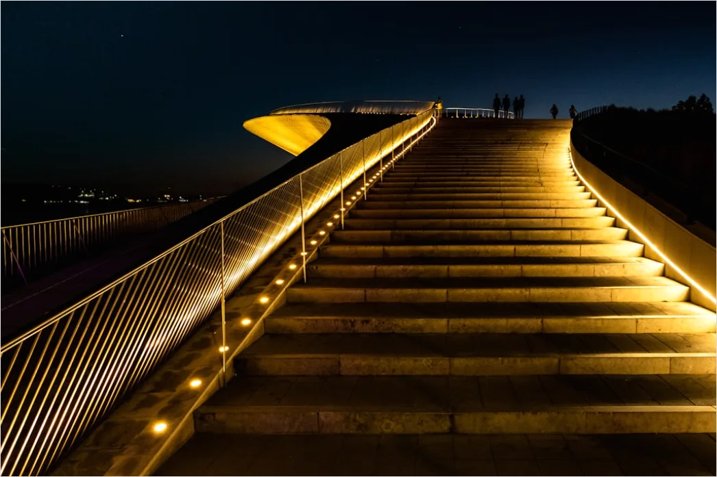 Detail Treppe Mit Led Stufenbeleuchtung Foto Number 8