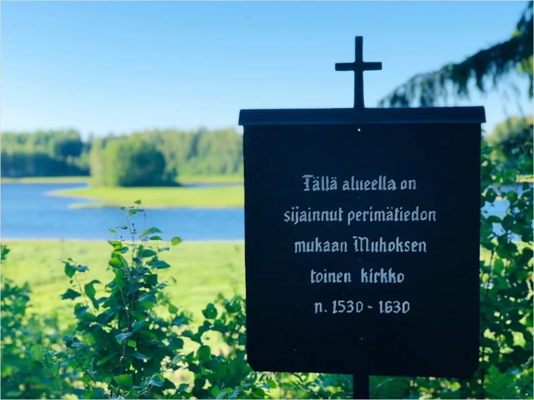 Archaeologin Dokumentiert Fundstelle Foto 8197