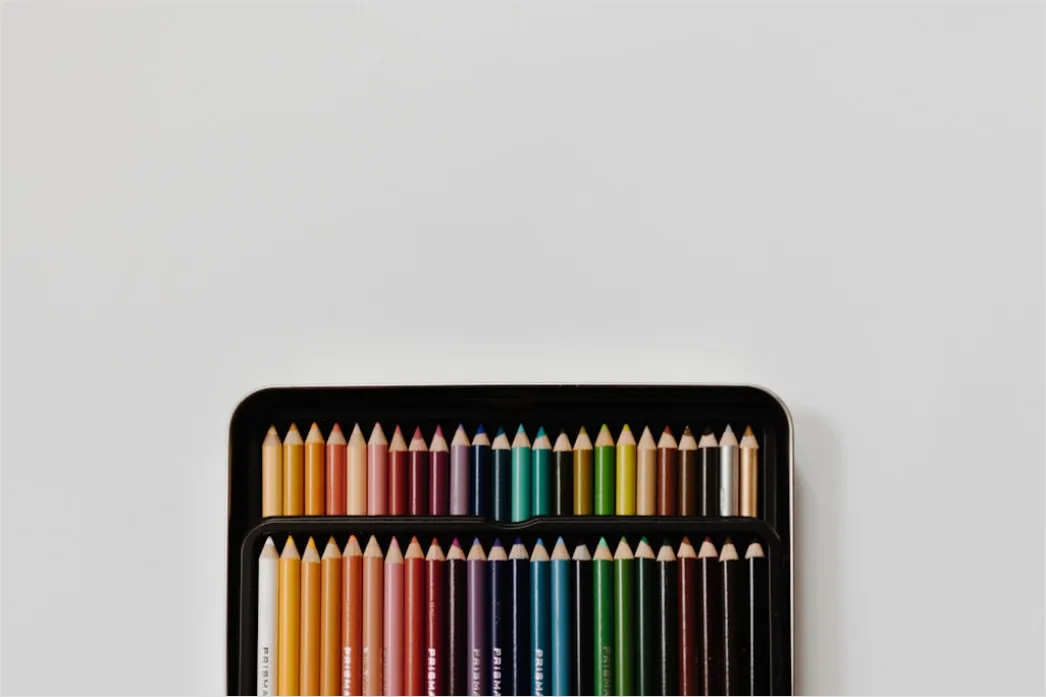 Buntstifte Farbpalette Auf Tisch Flat Lay Foto 8eff