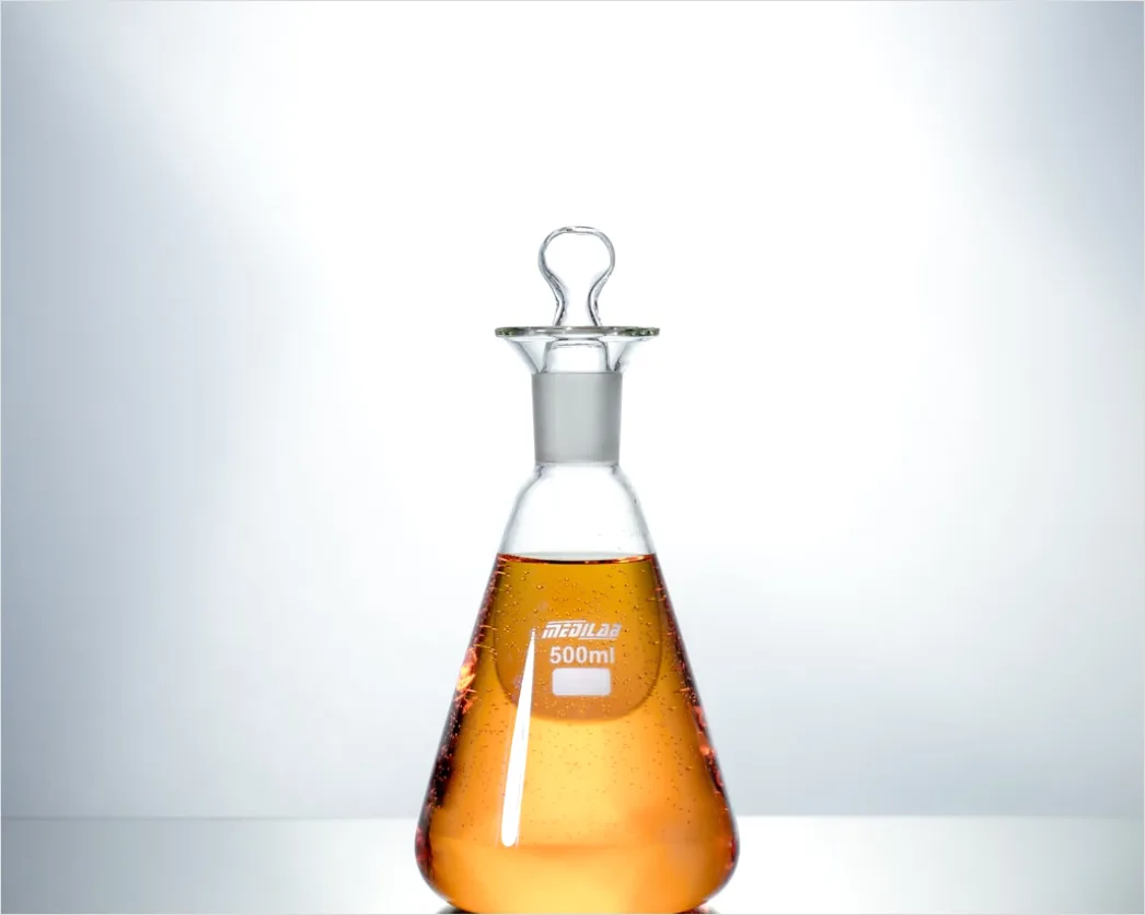 Laborflaschen Mit Chemischen Proben Foto