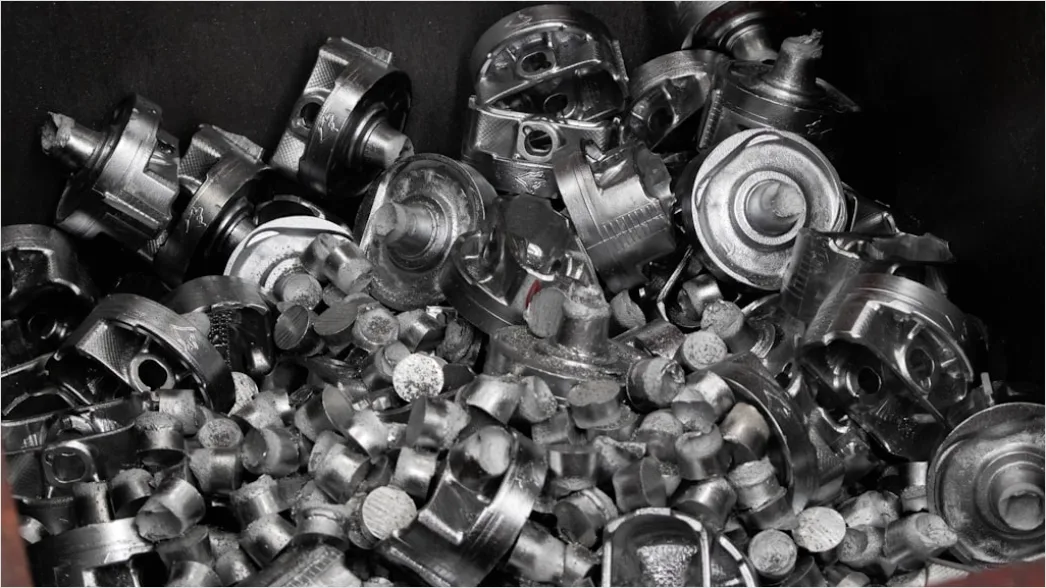 Metallteile Werden Maschinell Bearbeitet Foto Daa3