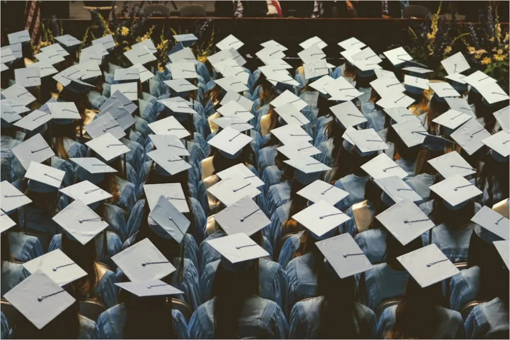 Uni Abschlusspodium Applaudieren Publikum Foto 678e