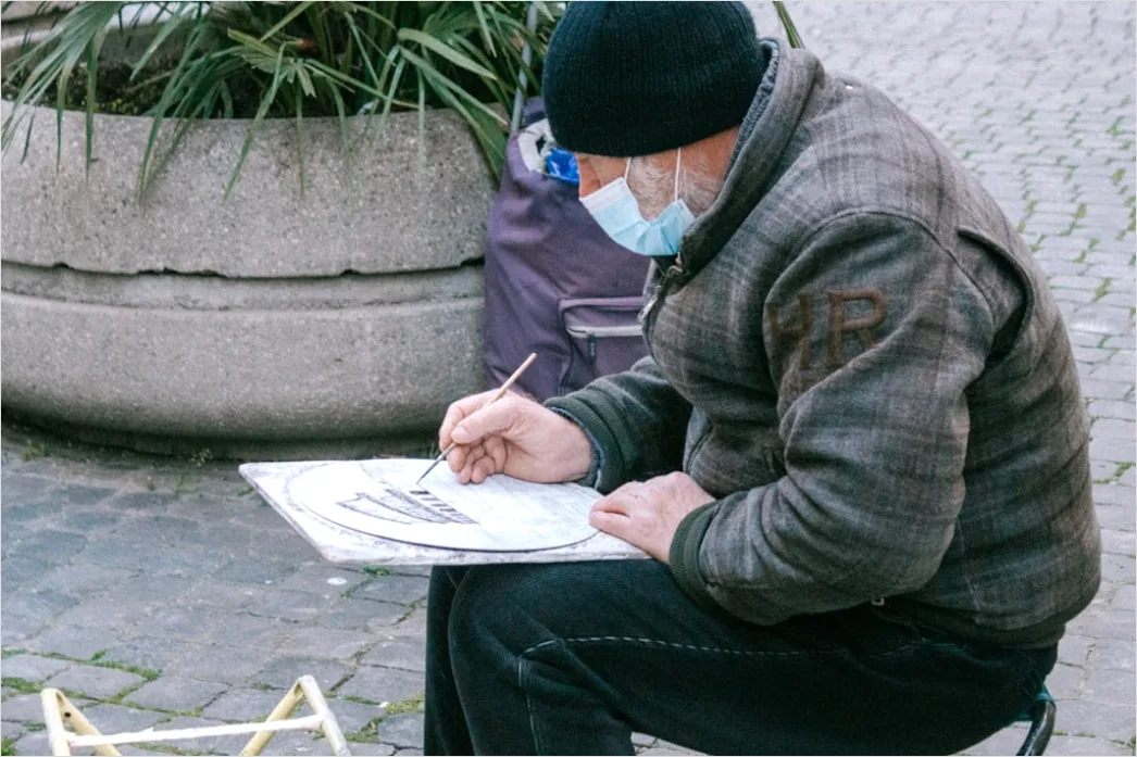 Wissenschaftler Schreibt Forschungsbericht Foto 35ce
