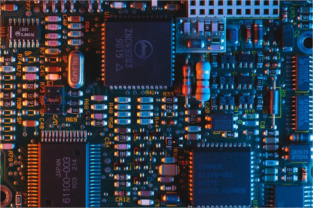 Automatisierte Elektronikproduktion Foto Bd06