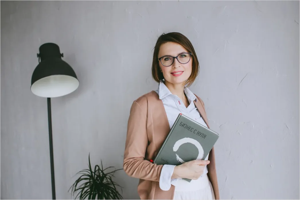 Business Portraet Einer Modernen Frau Bild 612d