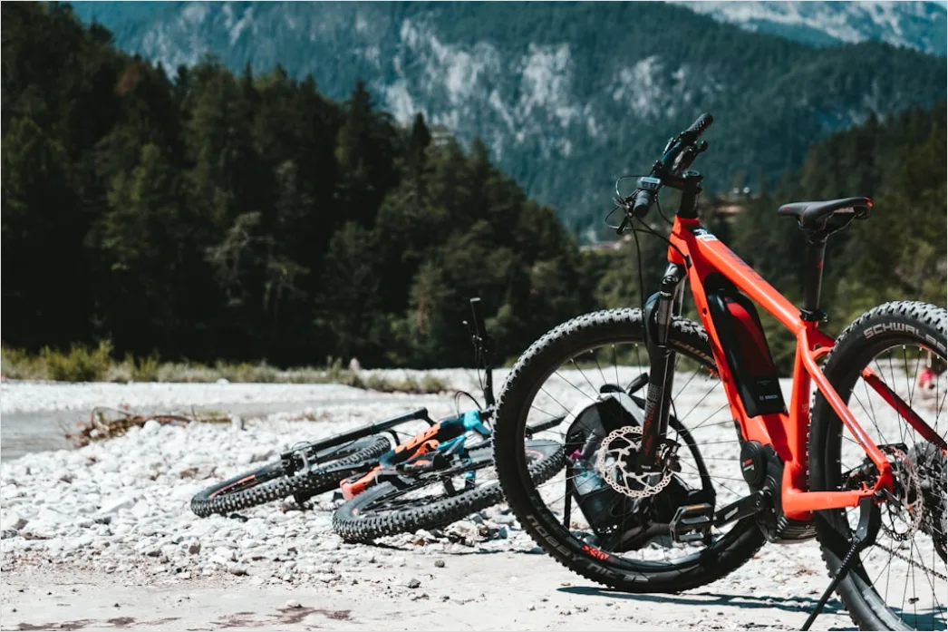 E Bike An Fahrradstaender Bild Faa8
