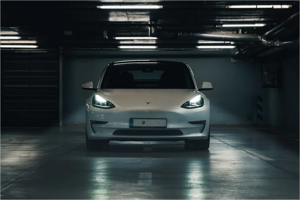 Elektrisches Auto Von Vorne Foto Db3c