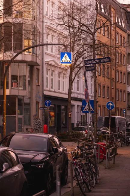 Elektrisches Carsharing Auto An Strasse Bild E2ea