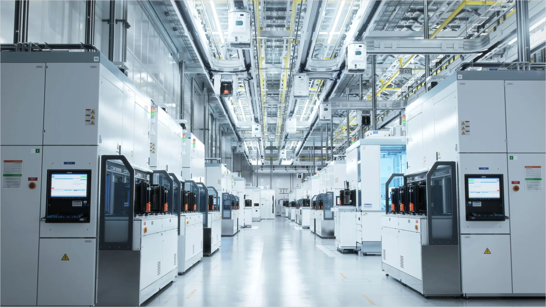 Halbleiterproduktion In Hochtechnologie Fabrik Foto