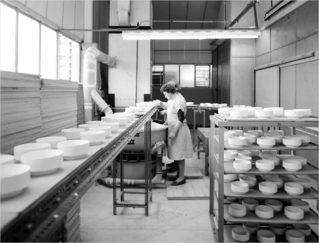 Lebensmittelproduktion In Moderner Fabrik Foto 843e