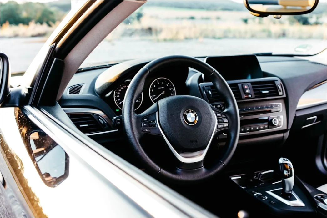 Moderner Auto Innenraum Mit Lenkrad Foto 8e22