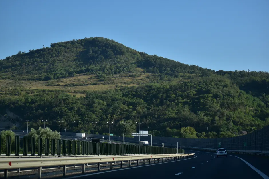 Moderner Lastwagen Auf Autobahn Foto D6ce