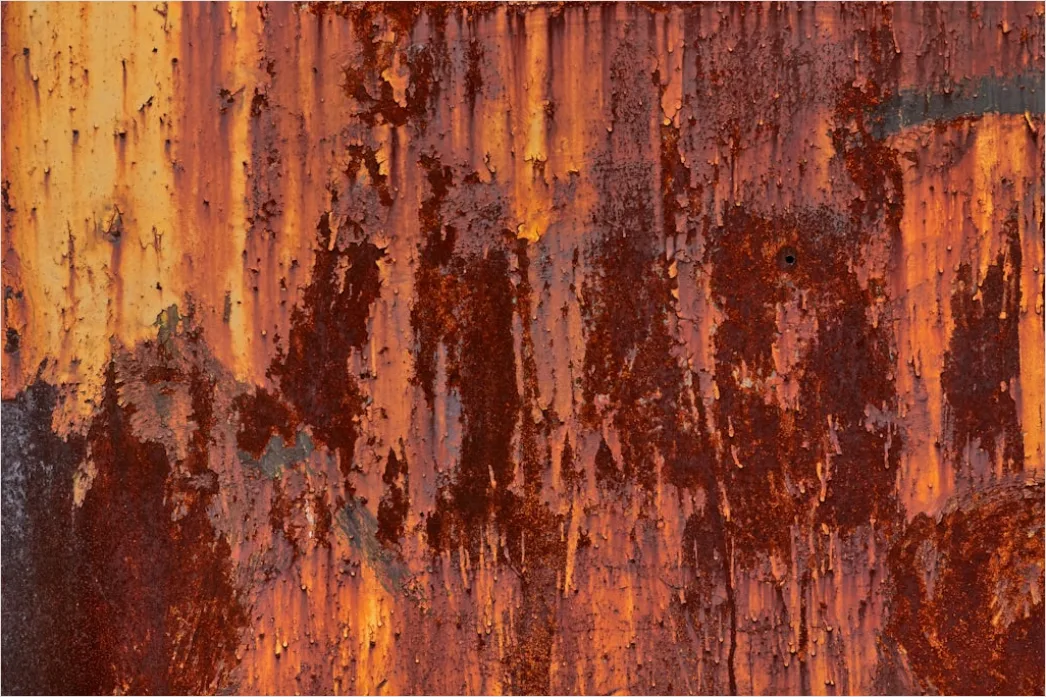 Detail Dunkle Eisenwand Mit Rostflecken Number 10