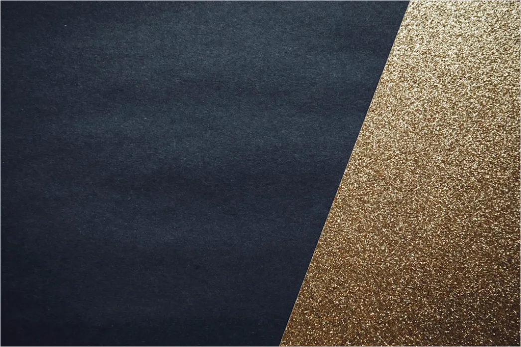 Detail Goldene Geometrische Linien Auf Schwarz Number 17