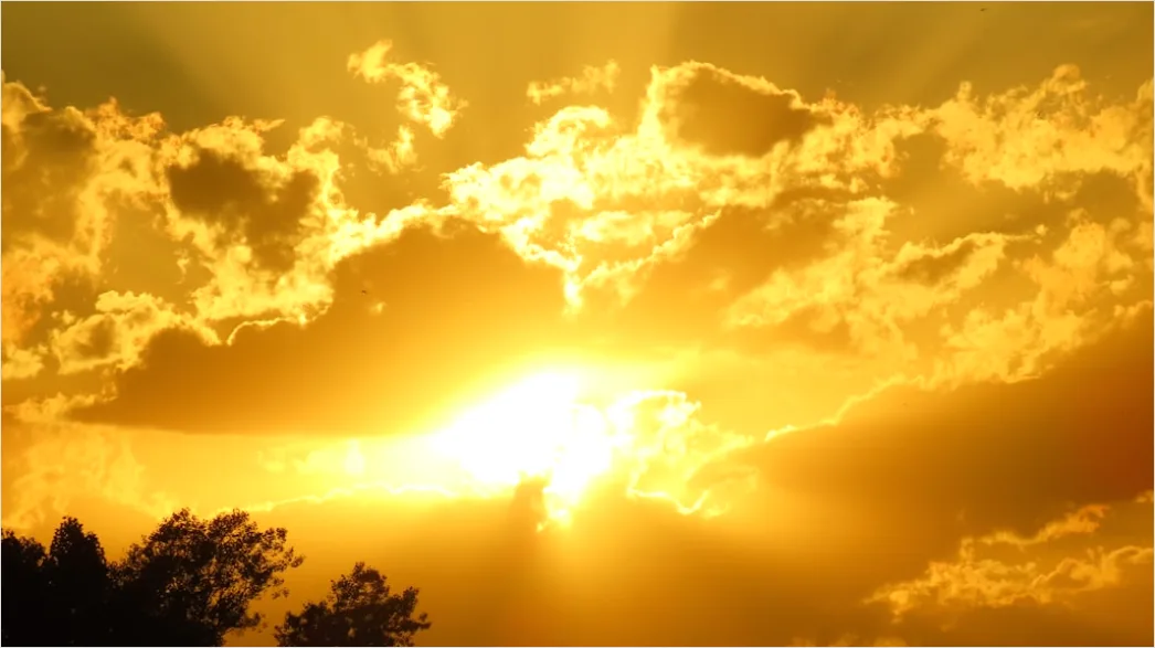 Goldener Himmel Bei Sonnenuntergang 9f6a