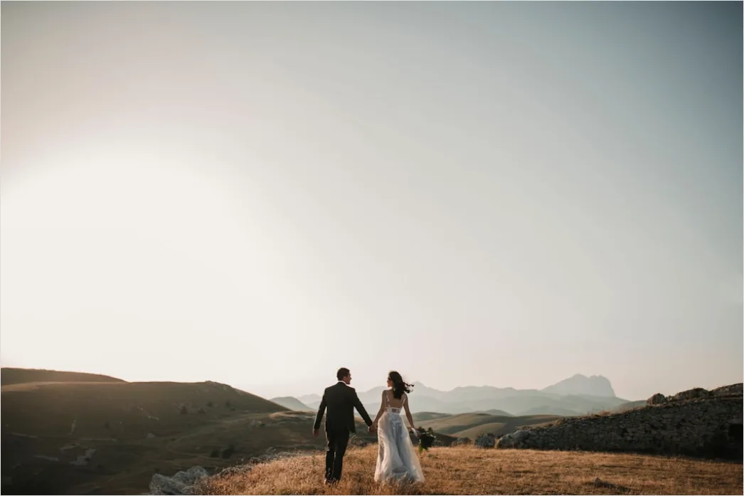 Hochzeitspaar Bei Sonnenuntergang Bild 4e8f