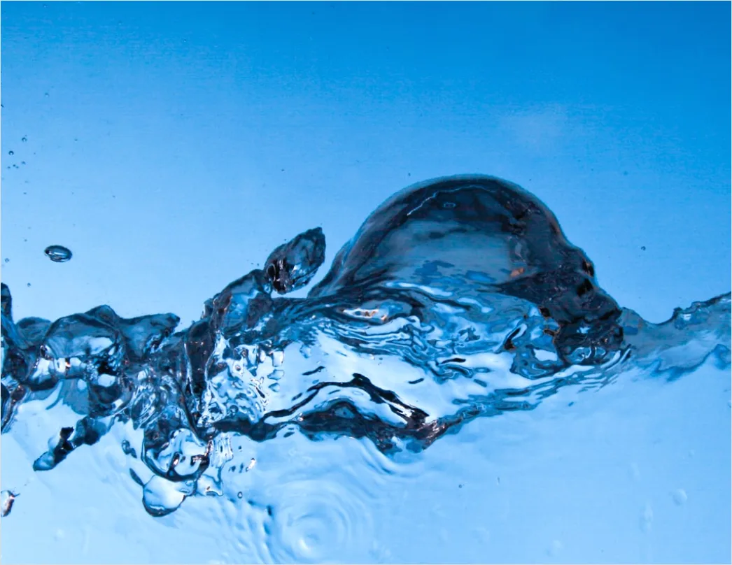 Detail Klare Wasseroberfläche Mit Sanften Wellen Number 6