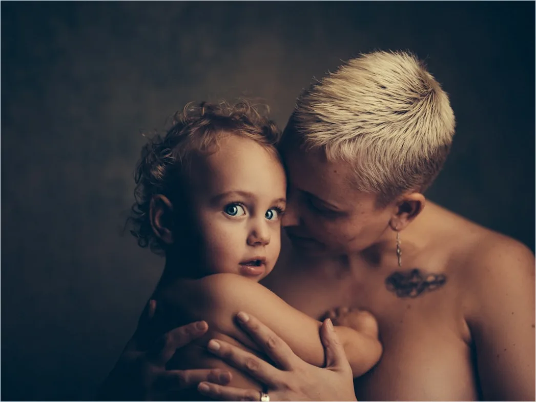 Liebevolle Mutter Kind Portraet Bild 9128