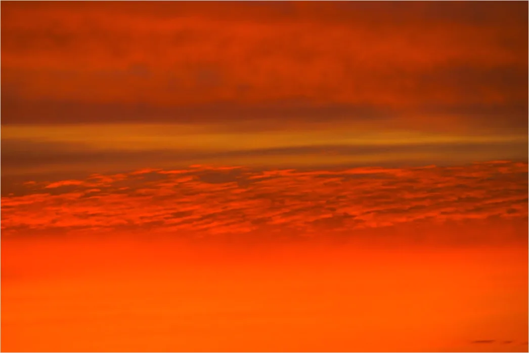 Detail Orangefarbener Himmel über Dem Horizont Number 17