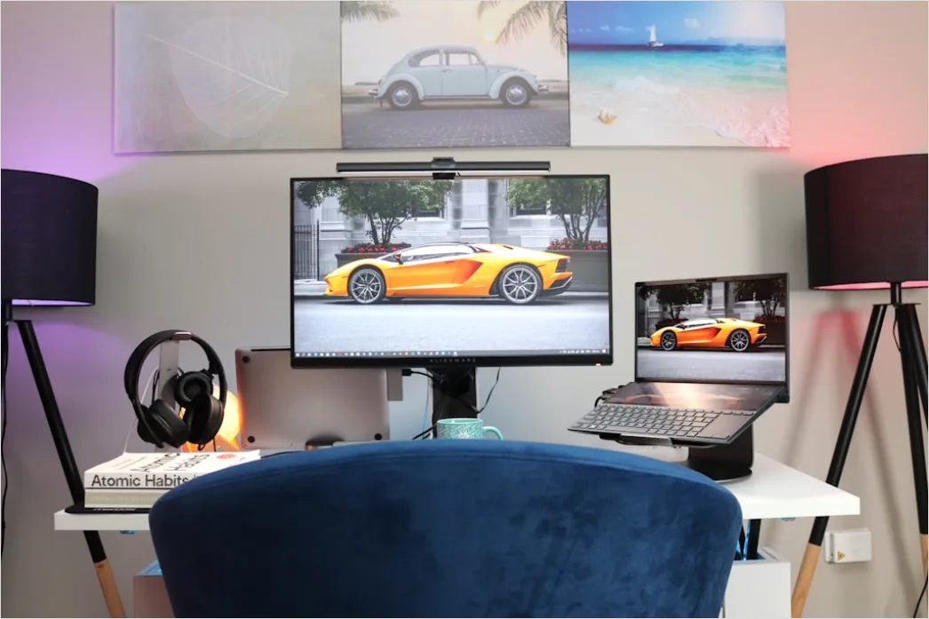 Remote Arbeit Im Modernen Wohnzimmer Bild A583