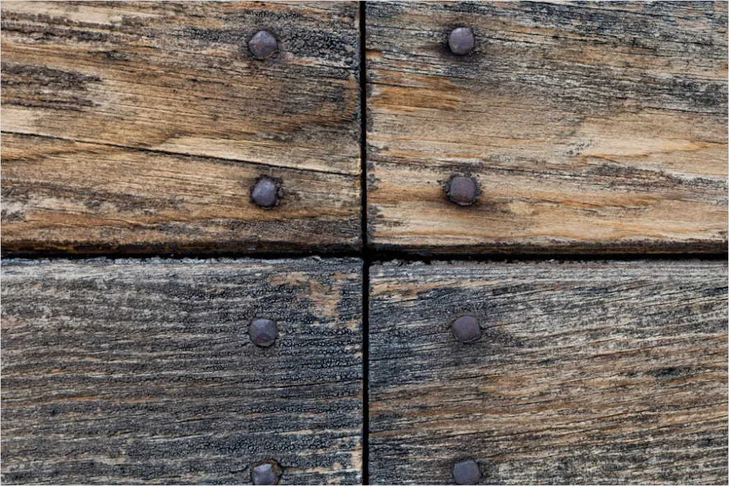 Detail Rustikale Holzwand Mit Sichtbaren Nägeln Number 2