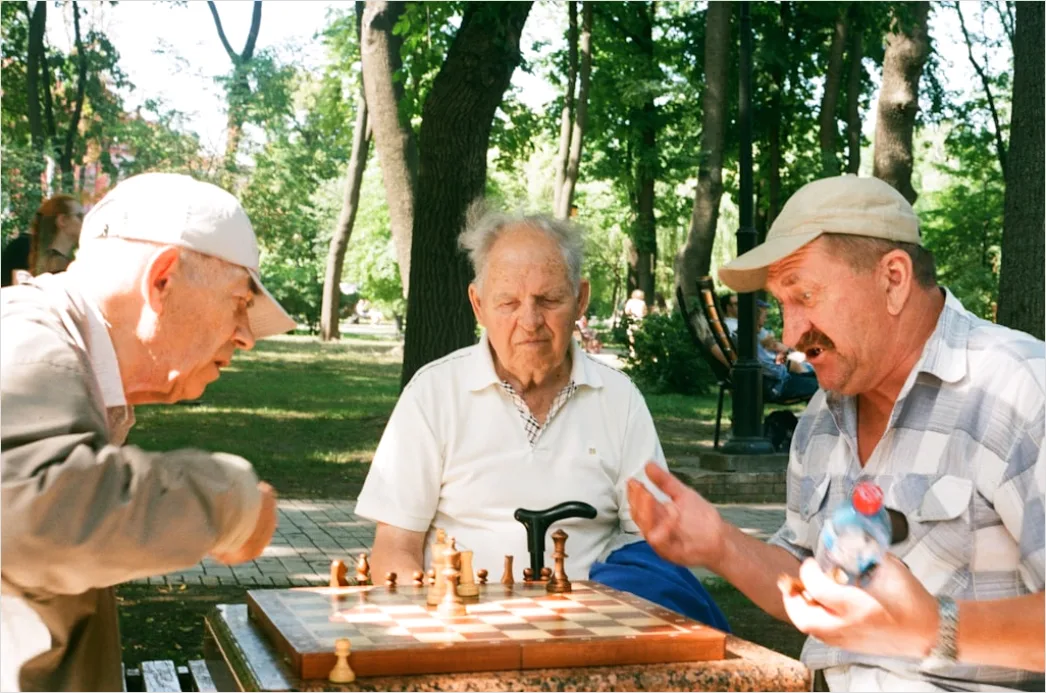Senioren Beim Sport Im Freien Bild E2e5