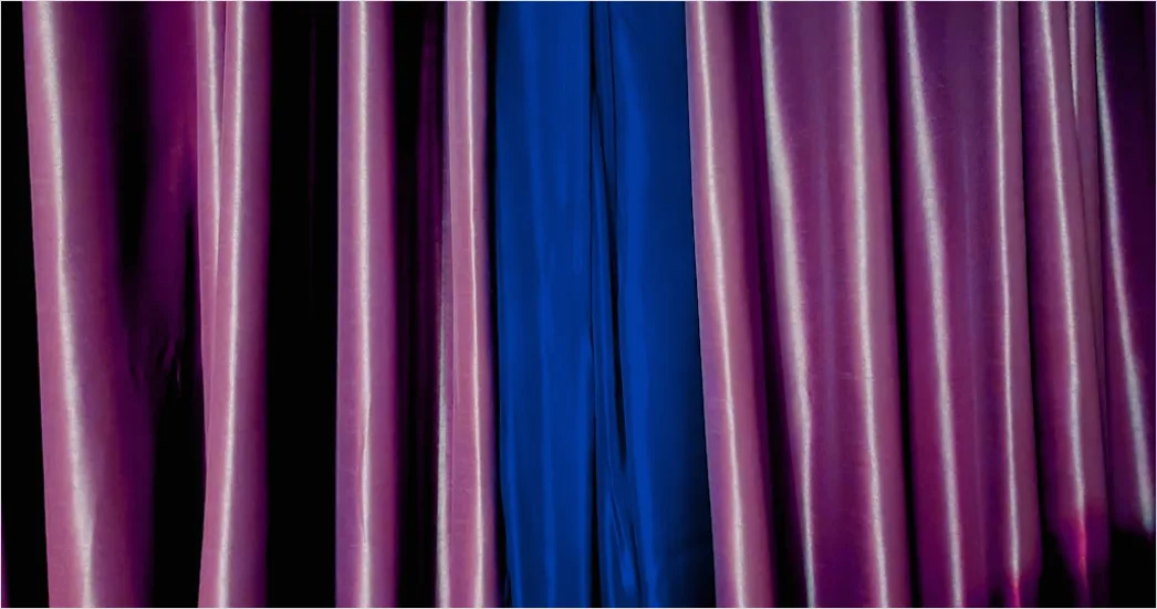 Unscharfe Lichter In Blau Und Lila 6c56