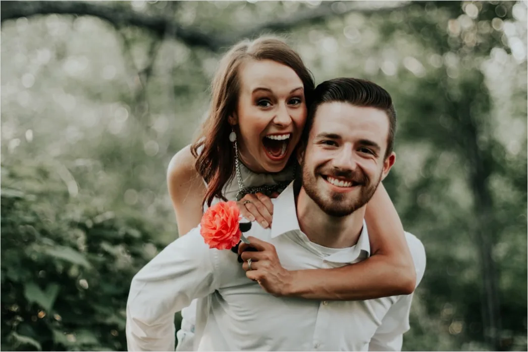 Verliebte Menschen Lachen Zusammen Bild 7099