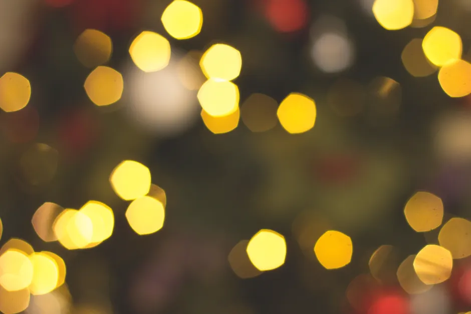 Detail Weihnachtliches Bokeh In Rot Und Gold Number 14