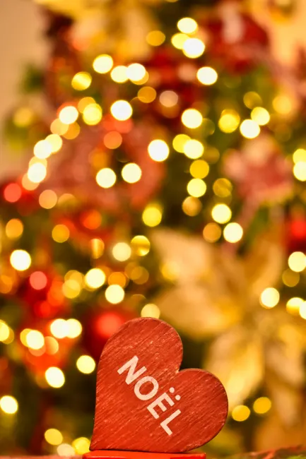 Detail Weihnachtliches Bokeh In Rot Und Gold Number 15