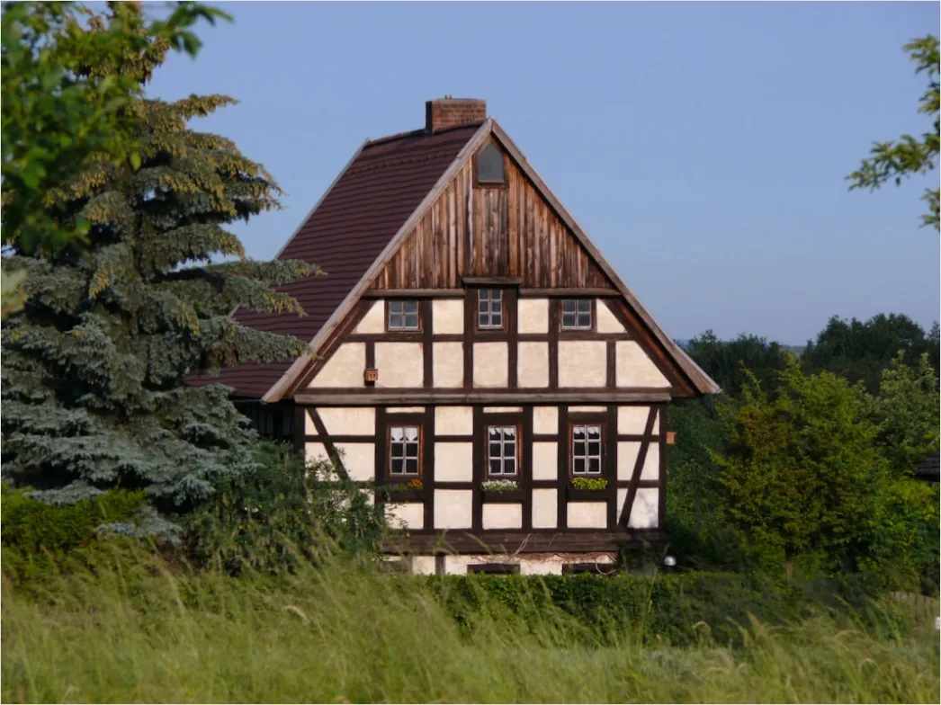 Detail Weiße Holzwand Im Landhaus Stil Number 4