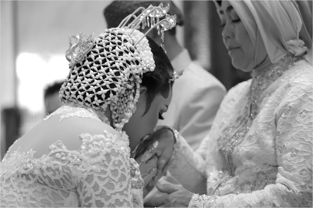 Foto Tukar Cincin Pengantin Saat Akad Nikah 7e4a