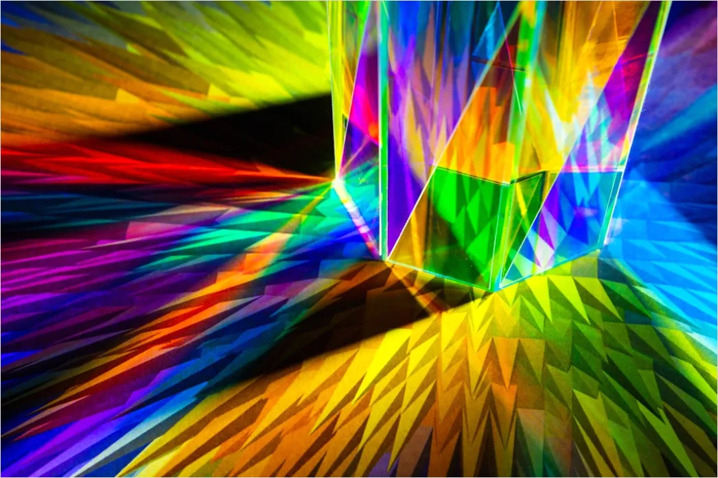 Gambar Abstrak Pembiasan Prisma 5565