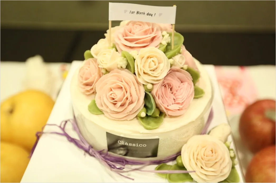 Gambar Kue Pernikahan Bertingkat Bunga Segar Cf7e