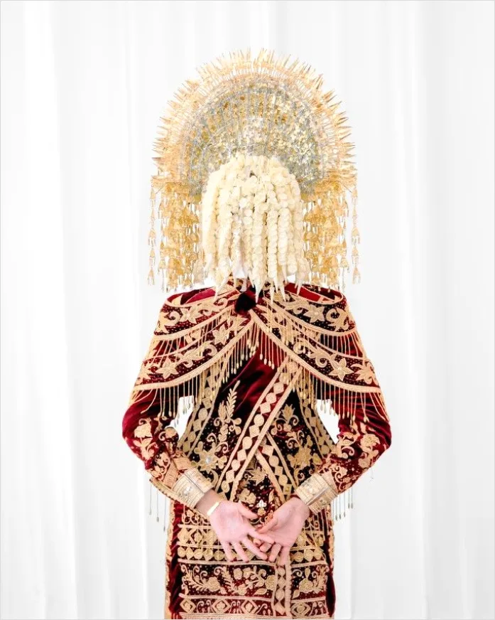 Detail Gambar Pengantin Adat Minang Suntiang Emas Number 19