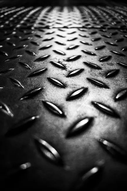Detail Schwarze Metallplatte Mit Feiner Struktur Number 4