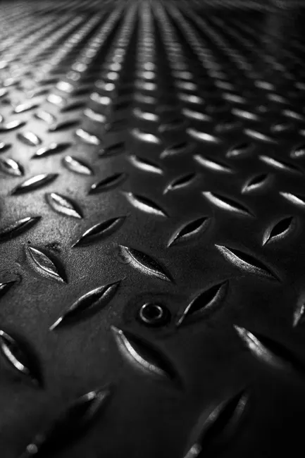 Detail Schwarze Metallplatte Mit Feiner Struktur Number 5
