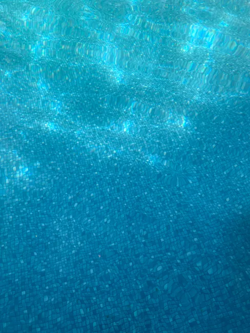Detail Schwimmbad Wasser Mit Blauem Mosaik Number 17