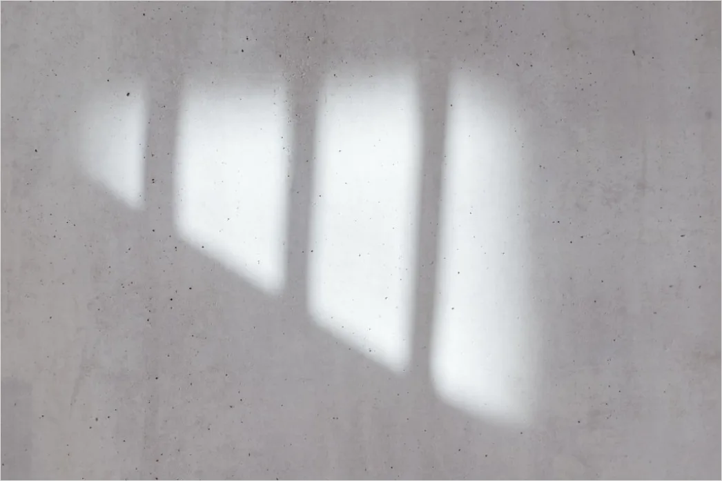 Weisse Wand Mit Natuerlichem Sonnenlicht 374c