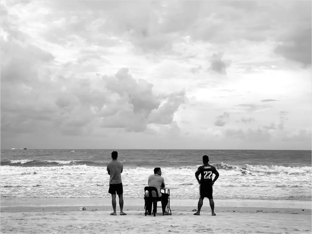 Detail Foto Es Kelapa Muda Segar Di Pantai Number 12