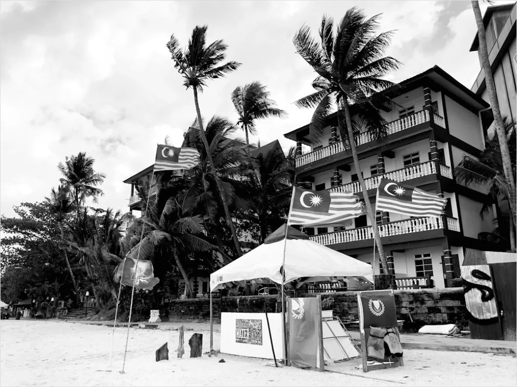 Detail Foto Es Kelapa Muda Segar Di Pantai Number 3