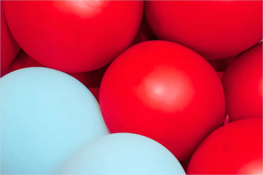 Foto Gender Reveal Balon Warna Biru Merah Muda B7a8