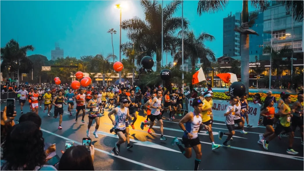 Foto Lomba Lari Marathon Peserta Ramai A509