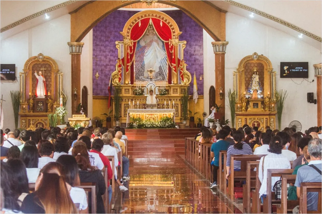 Detail Foto Misa Malam Natal Di Gereja Number 14