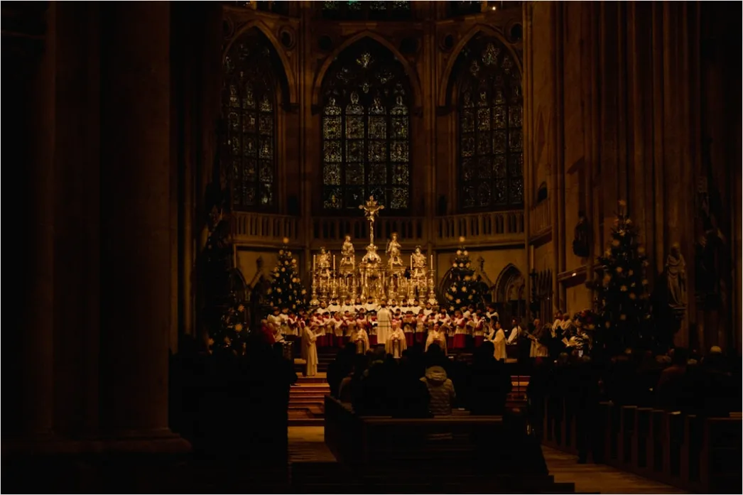 Detail Foto Misa Malam Natal Di Gereja Number 16