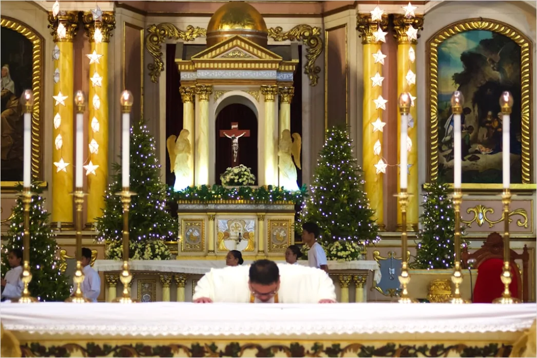 Detail Foto Misa Malam Natal Di Gereja Number 18