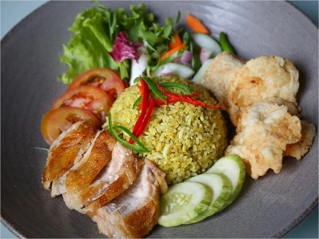 Detail Foto Nasi Goreng Ayam Suwir Rumahan Number 8